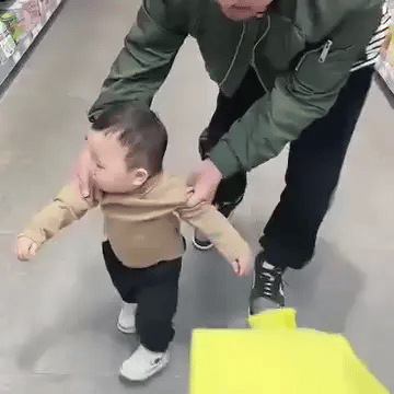 ARNÉS ERGONÓMICO PARA BEBÉS – SEGURIDAD Y APOYO EN SUS PRIMEROS PASOS